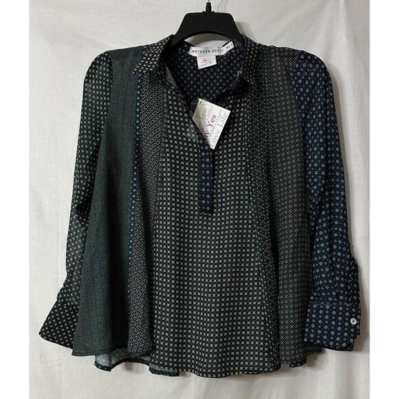 Tops - NWT Gretchen Scott Long Sleeve Half Button Polyester Top Blouse Shirt Size‎ M